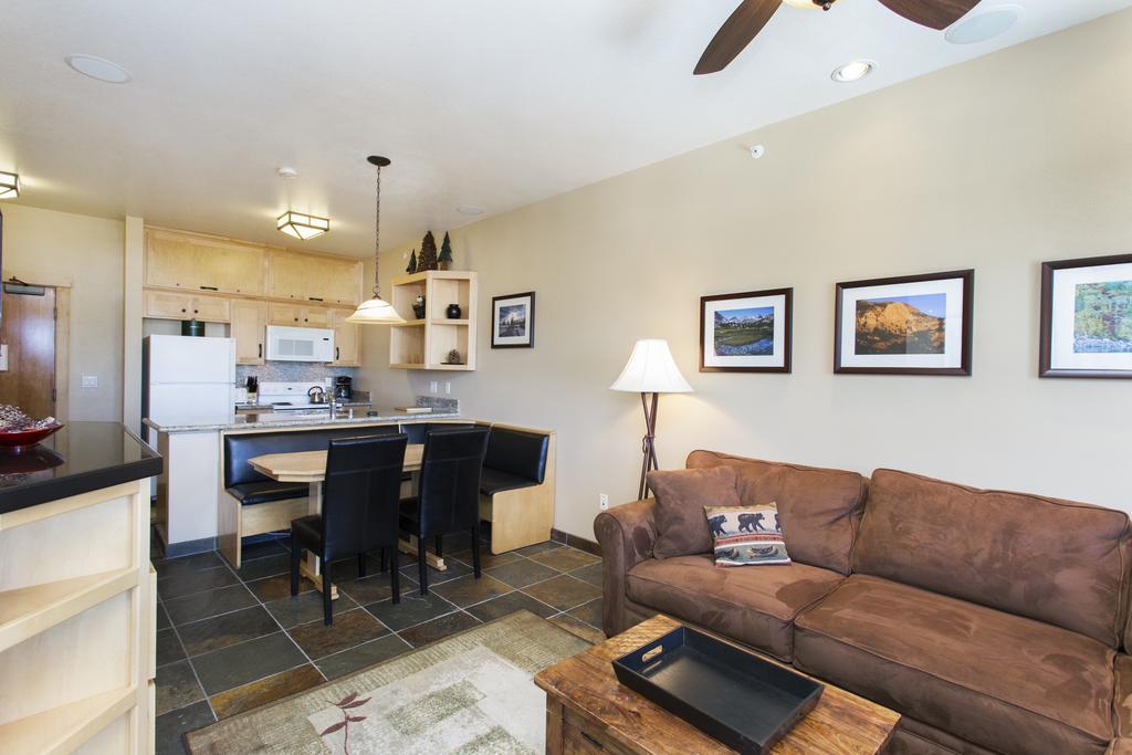 Sunstone Lodge By 101 Great Escapes Mammoth Lakes Pokoj fotografie